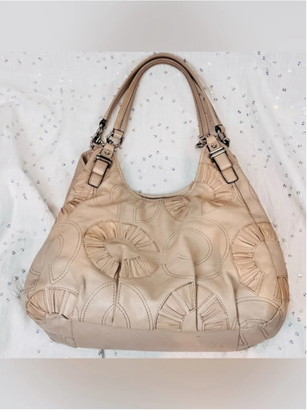 Coach 2010 Madison Maggie Putty Leather Op Art Shoulder Bag Lavender lining